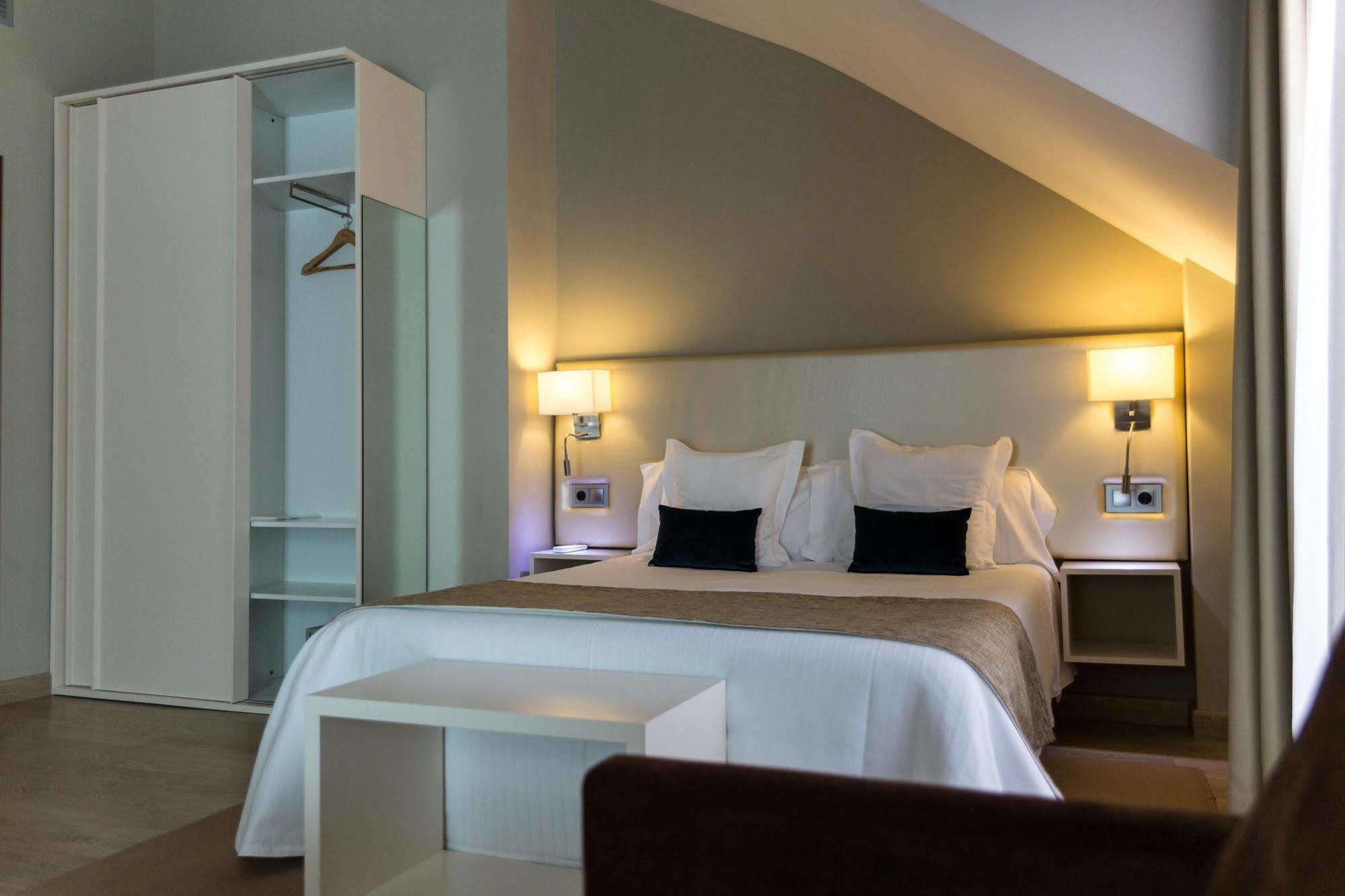 Hotel Tinas De Pechón Extérieur photo