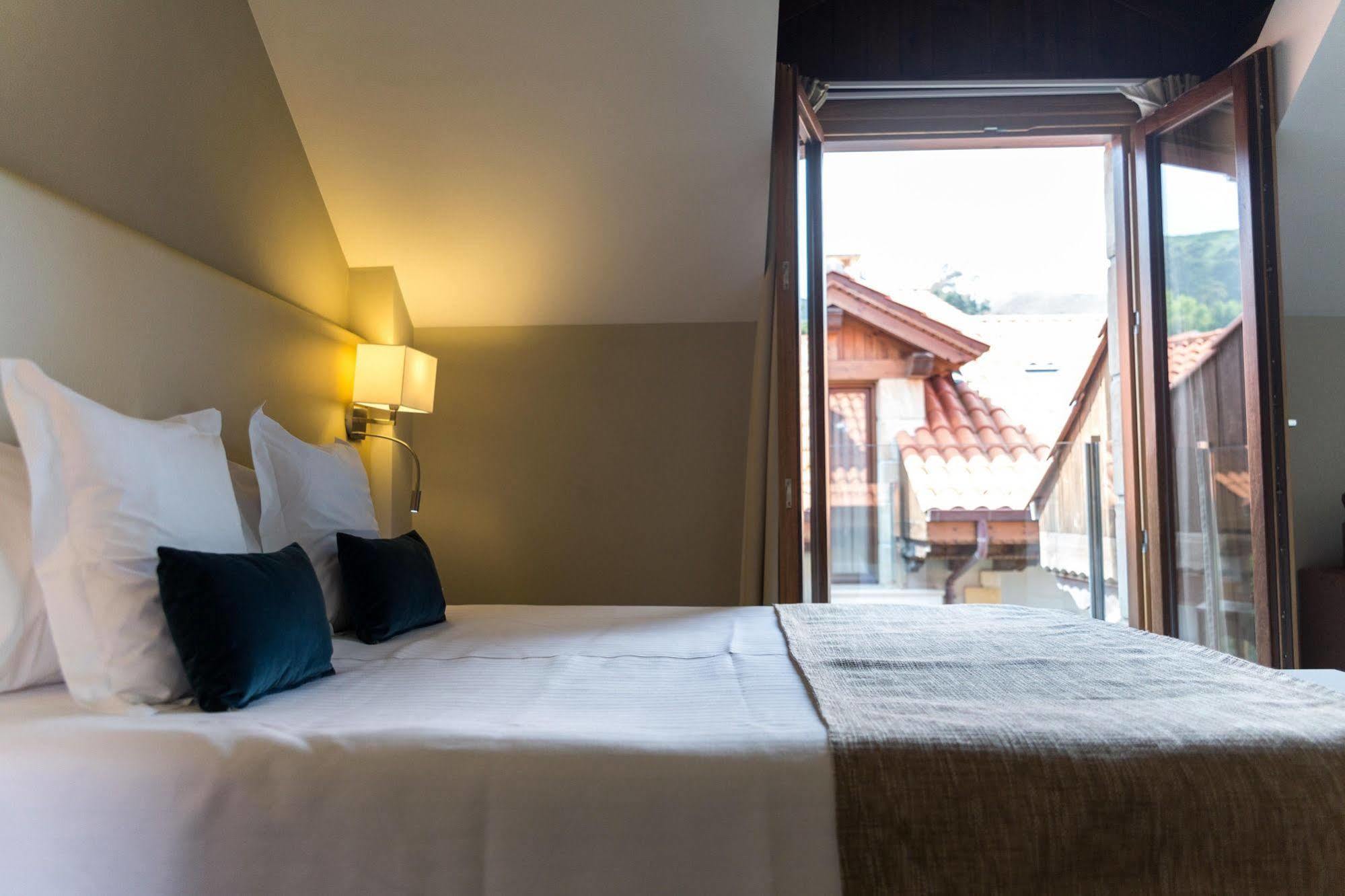 Hotel Tinas De Pechón Extérieur photo